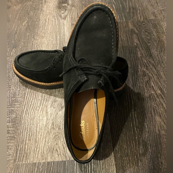 Clarks Artisan Black Shoes - Picture 2 of 5
